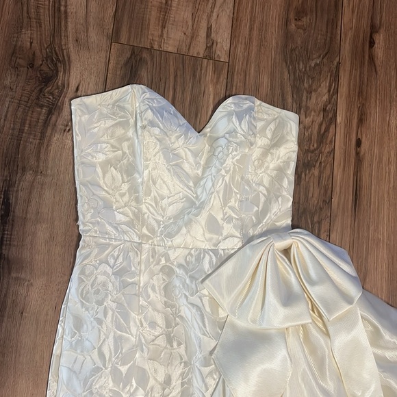 Vintage TD4 by Electra Ivory Strapless Ruffle Gown Size 9/10 – 80s Madonna Prom - Picture 1 of 14